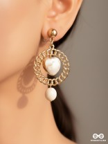 Shining Sun n Sand- Golden Shell Earrings