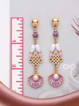 The 'Shell'bound- Golden Pearl Earrings