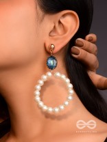 The Misty Moon- Golden Pearl Earrings