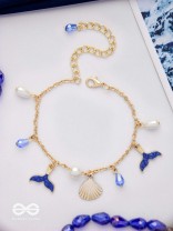 The Mermaid's Kiss- Golden Pearl Bracelet