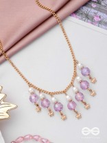 The Galaxy Globes- Golden Pearl Neckpiece With Anti-Tarnish Coating 