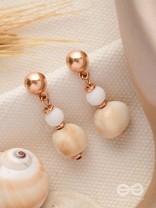 DANCING ON THE BEACH - CUTE DROP EARRINGS