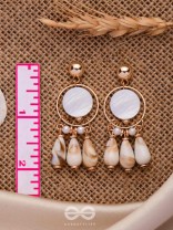 BROWN SUGAR SHELLS - THE CLASSIC HOOP EARRINGS