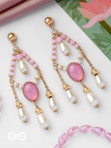 THE HEAVENLY HARMONY - CLASSIC PEARL EARRINGS