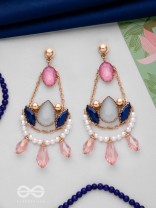 THE TWILIGHT NIGHT - GOLDEN EMBELLISHED EARRINGS
