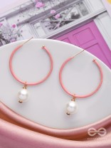 DAZZLING DEWDROP DREAM - CUTE PEARL EARRING