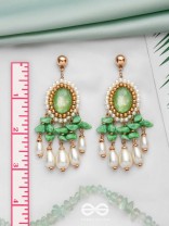 THE EVERLASTING ELEGANCE - GOLDEN EMBELLISHED EARRINGS