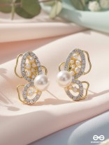 SPREADING THE WINGS - GOLDEN PEARL STUDS