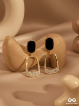 SHIMMER OF NIGHT - STATEMENT DROP EARRINGS