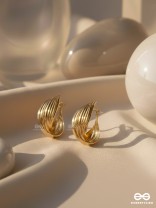 LEVELING IT UP - STATEMENT GOLDEN HOOPS