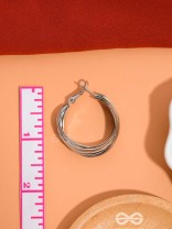 LEVELING IT UP - STATEMENT SILVER HOOPS
