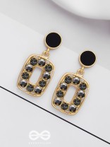 BLACKSMITH CRYSTALS - GOLDEN DROP EARRINGS