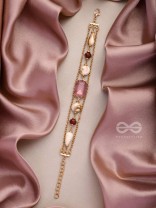 THE CORAL COVE - CASUAL MULTILAYERED BRACELET