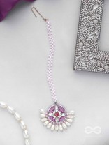 MUKHASHRI - FILLED WITH BEAUTY - STONES, CUTDANA AND BEADS EMBROIDERED MAANGTIKA