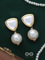 Adesa - Stellar Mirage - Golden Embellished Polki And Kundan Earrings