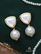 Adesa - Stellar Mirage - Golden Embellished Polki And Kundan Earrings