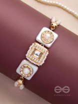 THE GLEAMING ORBITS - GOLDEN EMBELLISHED BRACELET