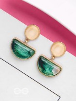 EMERALD SHADOWS - GOLDEN EMBELLISHED EARRINGS