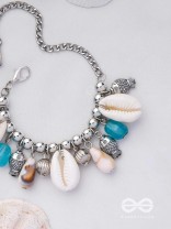 SEA'S TEMPTATIONS - OXIDISED EMBELLISHED BRACELET