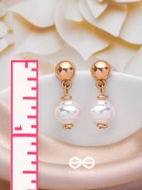 THE MOONBEAM PEARLS - GOLDEN EMBELLISHED EARRINGS