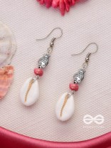 FINTASTIC SEAFISH SHELLS - OXIDISED DROP EARRINGS