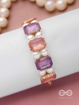 Paradise Haze - Golden Embellished Pearl Bracelet