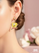 SPONGEBOB SQUAREGEMS - GOLDEN EMBELLISHED EARRINGS