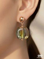 SMOKEY ELEGANCE - GOLDEN EMBELLISHED EARRINGS