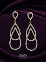 DROP IT LIKE IT'S HOT - STATEMENT GOLDEN EARRINGS