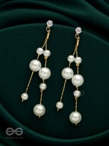 DREAMY DRIZZLING PEARLS - GOLDEN EMBELLISHED EARRINGS 