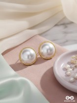 THE IVORY ILLUSION - GOLDEN PEARL STUD EARRINGS