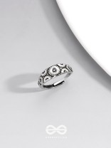 THE DAISY CASCADE - CASUAL SIVER RING (ADJUSTABLE)