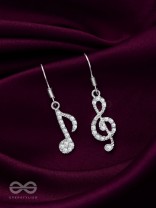 THE MUSICAL NOTES - SILVER SPARKLING EARRINGS
