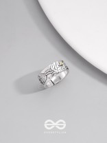 THE FIREBOLT FANG - STATEMENT SILVER RING (ADJUSTABLE)