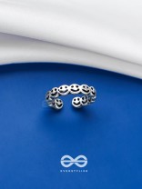 SINISTER SMILES - SILVER ADJUSTABLE RING