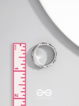 SHADOW SPELLS- STATEMENT SILVER RING (ADJUSTABLE)