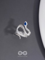 THE SAPPHIRE SERPENTINE - STATEMENT SILVER ADJUSTABLE RING 