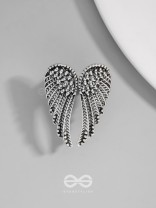 MIDNIGHT RAVEN WING - STATEMENT SILVER RING (ADJUSTABLE)