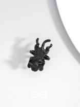 A MAJESTIC PROWL - STATEMENT BLACK RING (ADJUSTABLE)