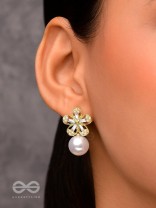 PEARL PETAL PARADISE - GOLDEN AND WHITE EMBELLISHED EARRINGS