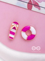 FOOTLOOSE 'N SWIM TUBE - GOLDEN EMBELLISHED STUD EARRINGS