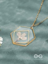The Fairy Bloom - Pressed Flower Resin Pendant With Anti-Tarnish Coating