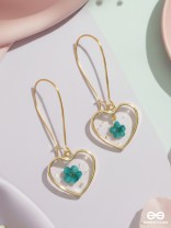 Heart Of Sky - Pressed Flower Resin Earrings