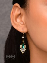 Lush Leaflets - Golden Embellished Earrings