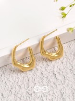 Mirage Embrace - Golden Stainless Steel Earrings With Anti-Tarnish Coating