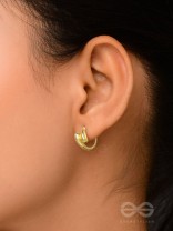 The Sunlit Elegance - Classic Golden Earrings 