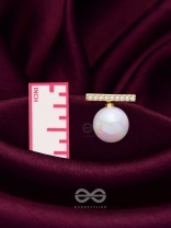 Modern Grace - Golden Embellished Ear Jackets