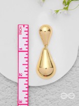 Glowing Galore - Statement Golden Earrings