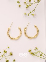 Tangled Treasures - Golden Earrings