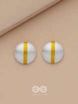 Subtle Streak - Silver Stud Earrings
